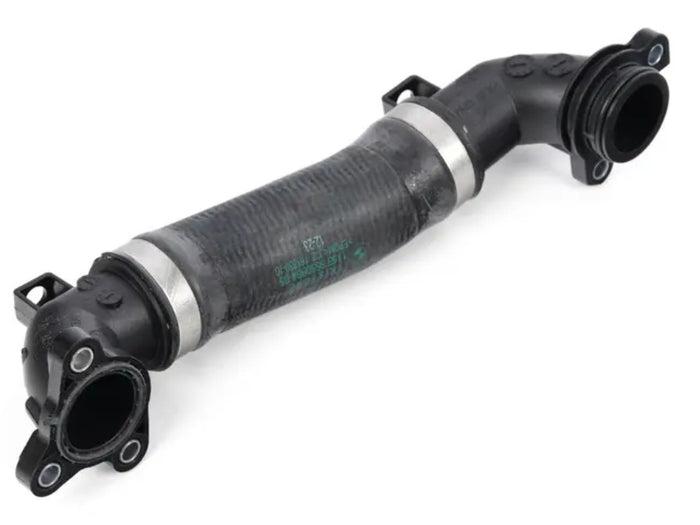 Manguera de la bomba de agua al motor