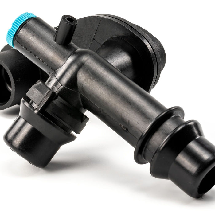 Toma o brida del deposito anticongelante