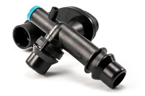 Toma o brida del deposito anticongelante