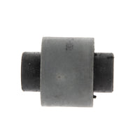 Buje de horquilla inferior delantera bilateral